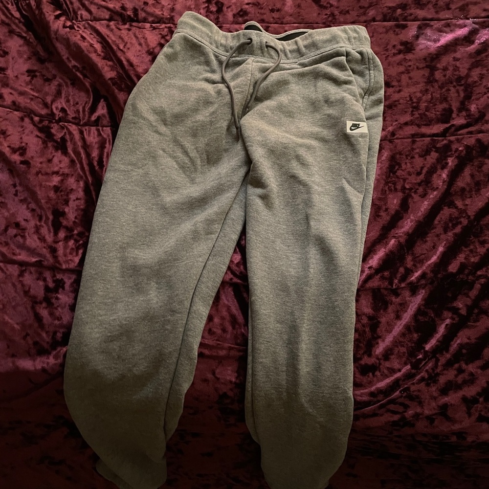 Dark gray nike sweatpants size medium